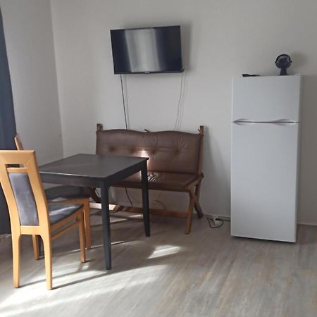 Helle Ferienwohnung An Der Rheinpromenade 50 Qm Duisburg Ngoại thất bức ảnh